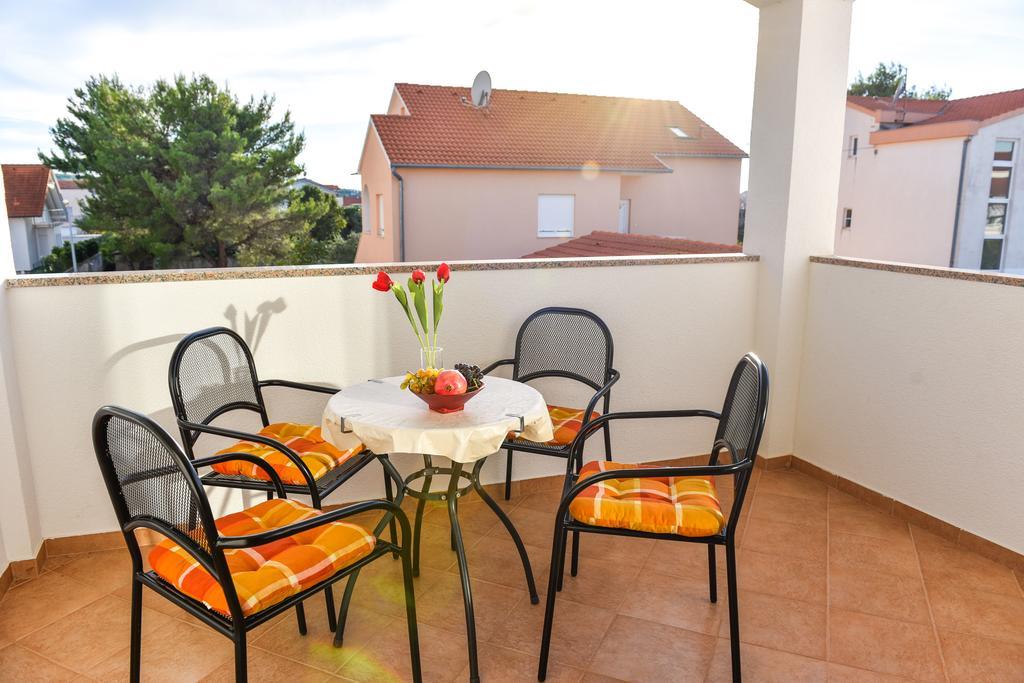 Apartments Purkovic Vodice Eksteriør bilde