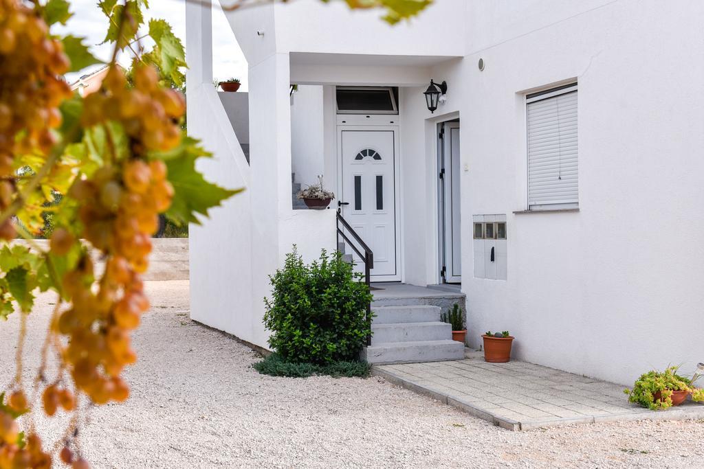 Apartments Purkovic Vodice Eksteriør bilde